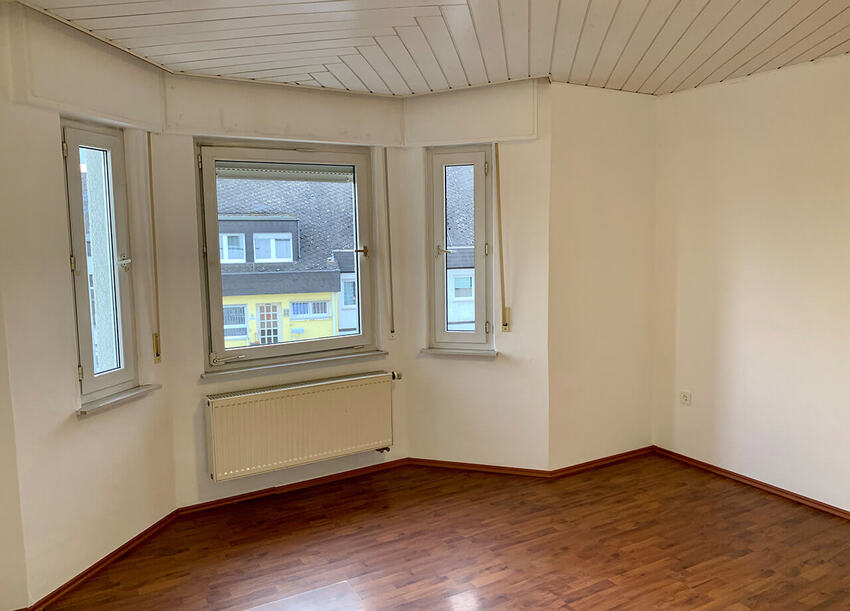 Zimmer 1. OG rechts (3) einfamilienhaus-ruebenach-koblenz-zu-vermieten
